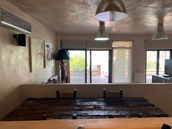 3-bedroom Villa In Loutraki-perachora, Greece (300 M²)