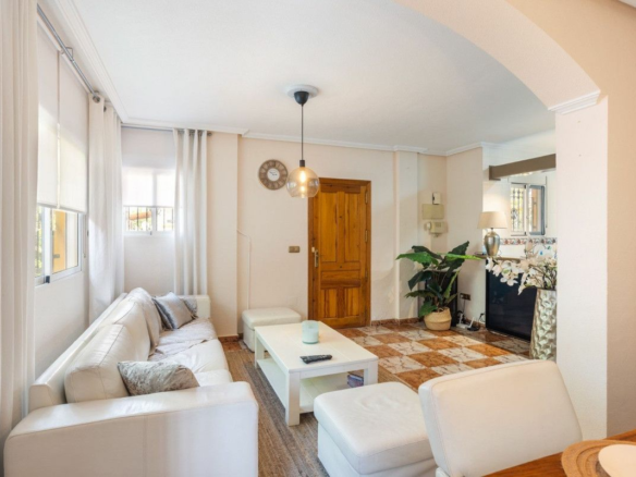 2-bedroom Villa In Orihuela Costa, Spain (75 M²)
