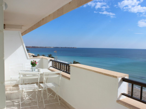 Apartment In Pilar De La Horadada