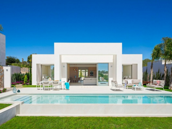 4-bedroom Villa In Orihuela, Spain (200 M²)