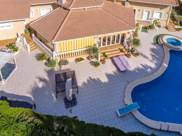 3-bedroom Villa In Cabo Roig, Spain (340 M²)