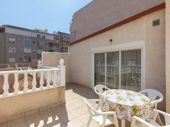 3-bedroom Villa In Torrevieja, Spain (77 M²)