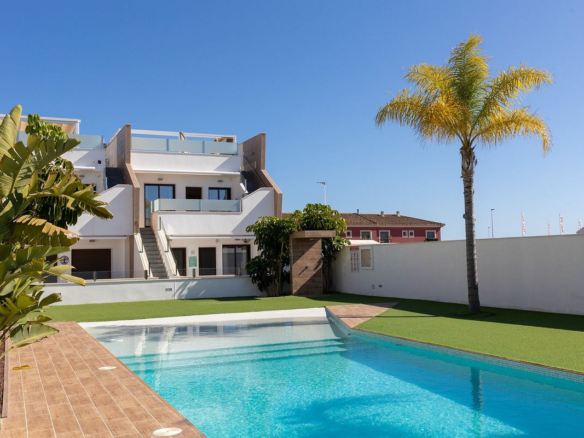 2-bedroom Apartment In Pilar De La Horadada, Spain (77 M²)