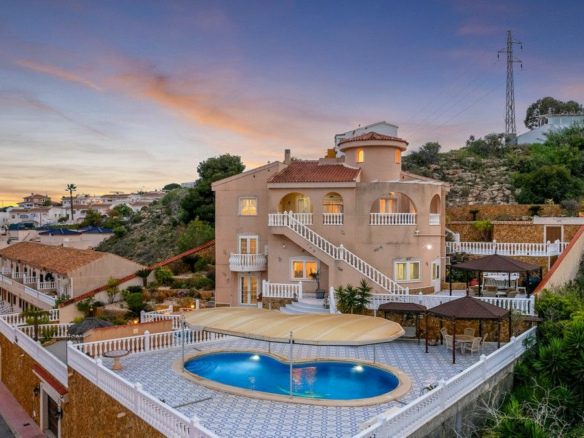 Villa In Rojales