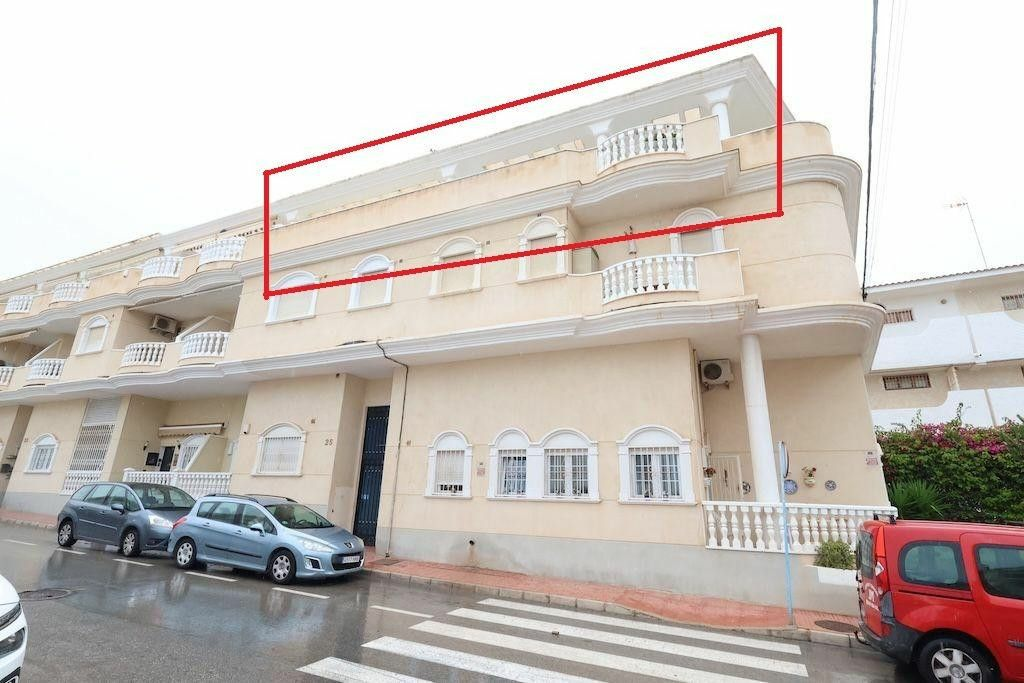 3-bedroom Apartment In Torrevieja, Spain (113 M²)