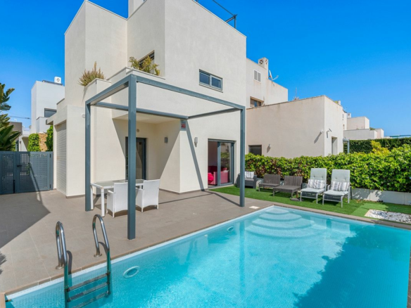 2-bedroom Villa In Rojales, Spain (92 M²)