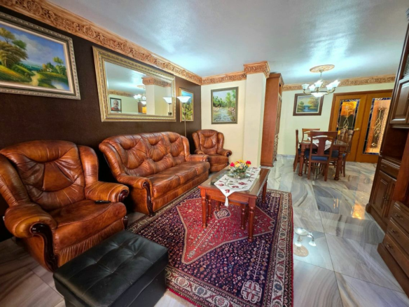 3-bedroom Apartment In Alicante, Spain (167 M²)