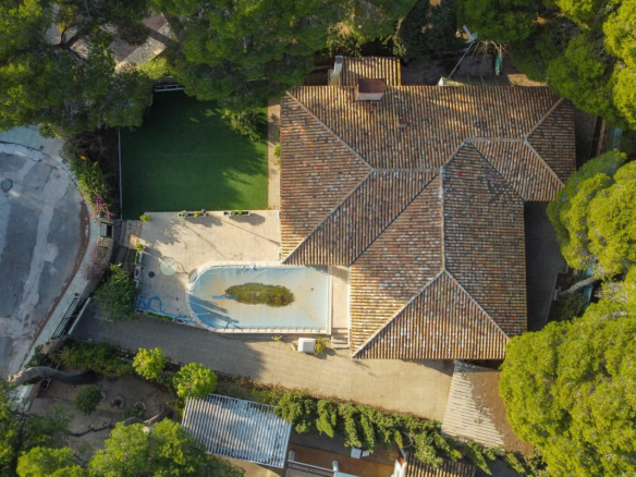 6-bedroom Villa In Orihuela Costa, Spain (204 M²)