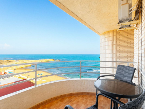 3-bedroom Apartment In Torrevieja, Spain (80 M²)