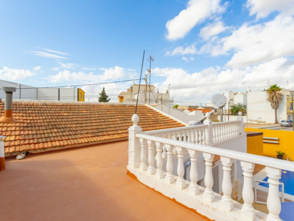 4-bedroom House In Los Montesinos, Spain (152 M²)