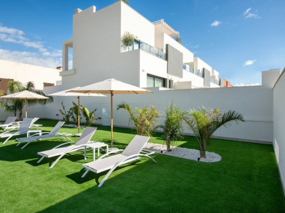 2-bedroom House In Cox, Spain (81 M²)