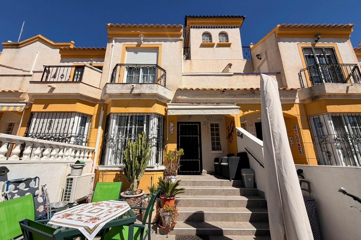 3-bedroom House In Guardamar Del Segura, Spain (68 M²)