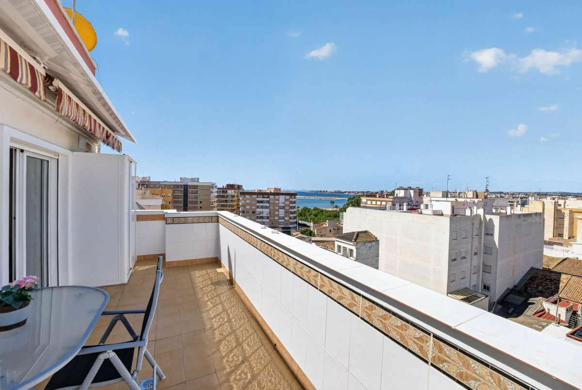 3-bedroom Apartment In Torrevieja, Spain (92 M²)