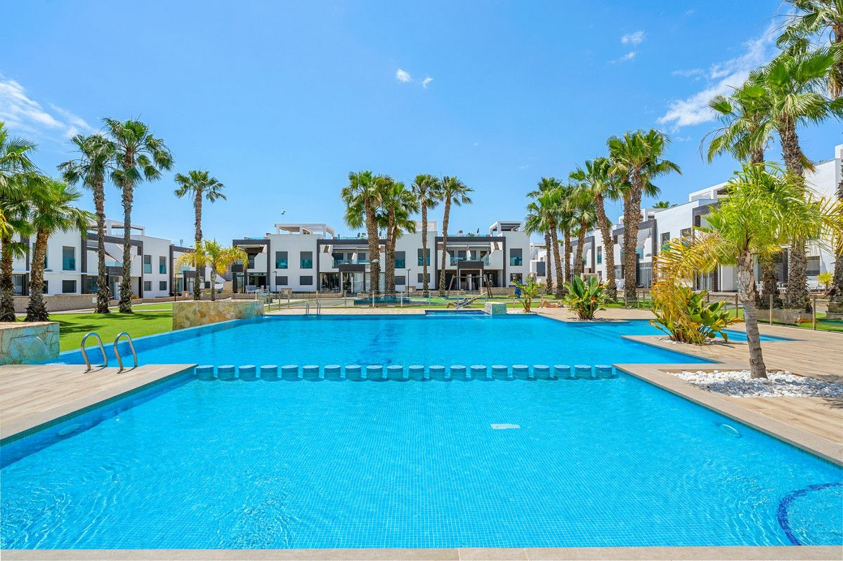 Apartment In Orihuela Costa