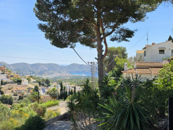 5-bedroom Villa In Algorfa, Spain (217 M²)