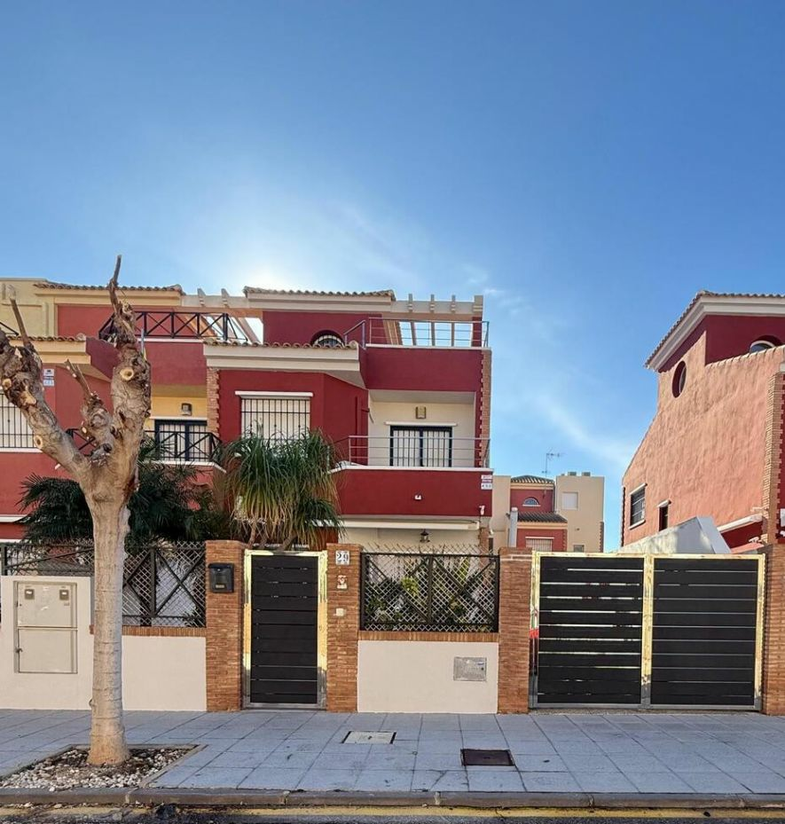 2-1-800b0f 4-bedroom Villa In Pilar De La Horadada, Spain (155 M²)