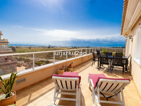 3-bedroom Apartment In Orihuela Costa, Spain (105 M²)