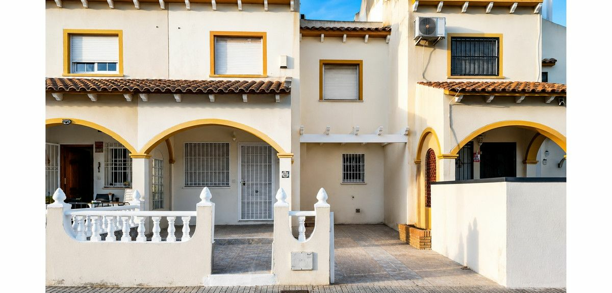 2-bedroom House In Orihuela Costa, Spain (72 M²)