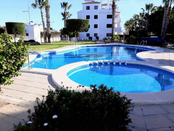 3-bedroom Apartment In Orihuela Costa, Spain (97 M²)