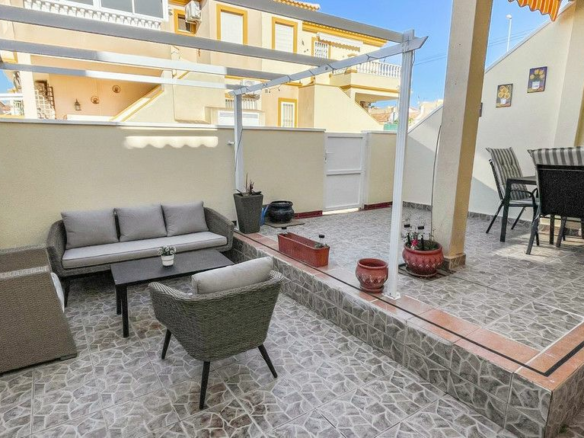 2-bedroom Villa In Orihuela Costa, Spain (50 M²)