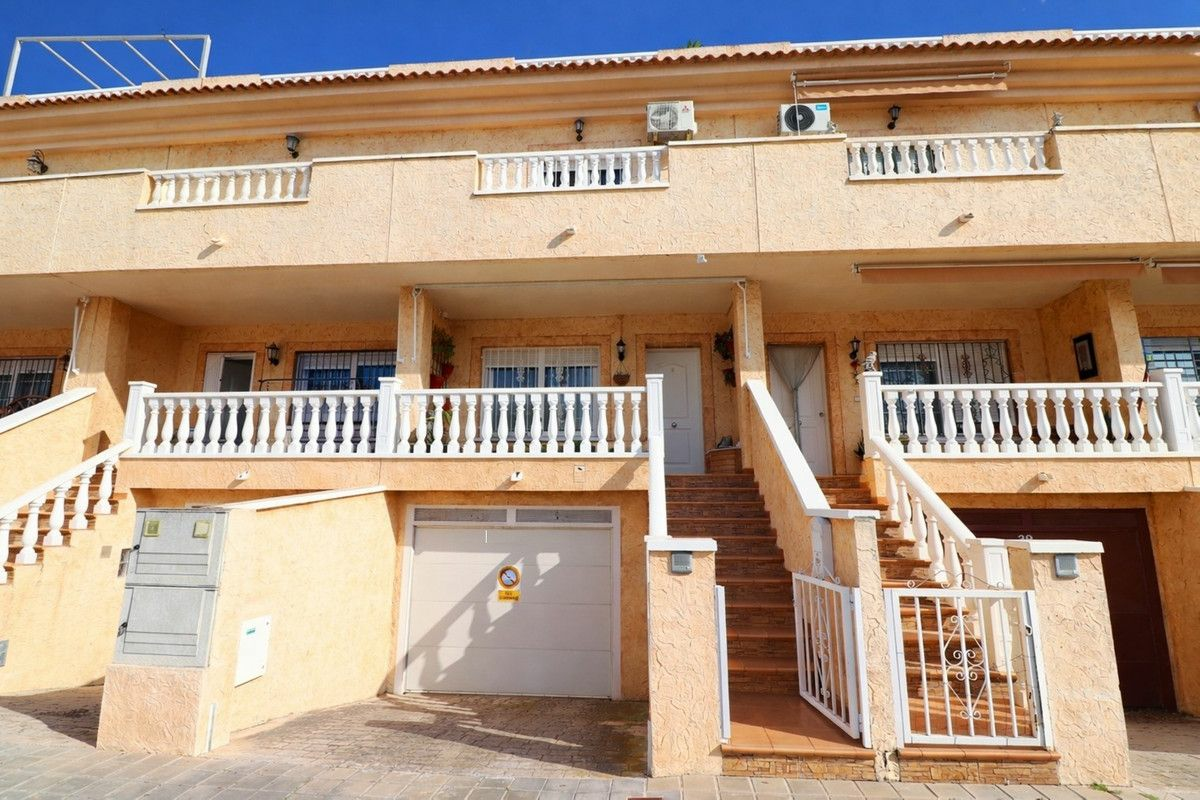 3-bedroom House In Redovan, Spain (241 M²)