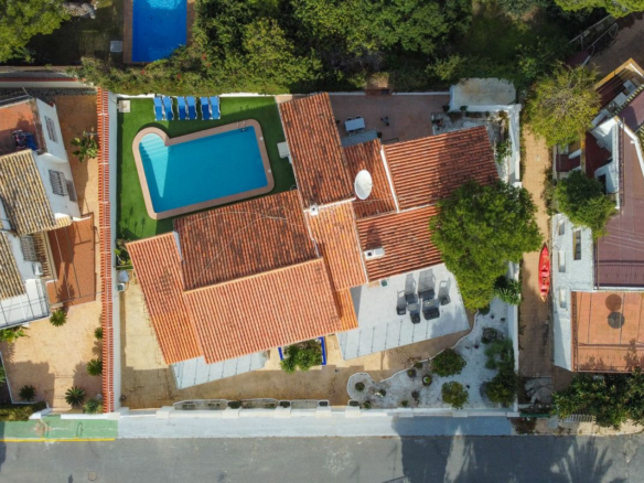 8-bedroom Villa In Orihuela Costa, Spain (446 M²)
