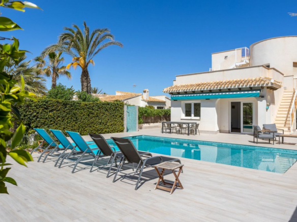 3-bedroom Villa In Orihuela Costa, Spain (94 M²)