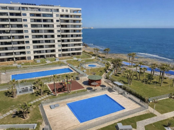 2-bedroom Apartment In Orihuela Costa, Spain (90 M²)