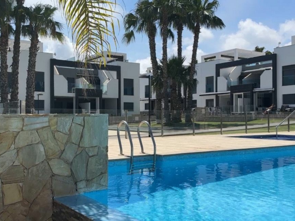 2-bedroom Villa In Orihuela Costa, Spain (67 M²)