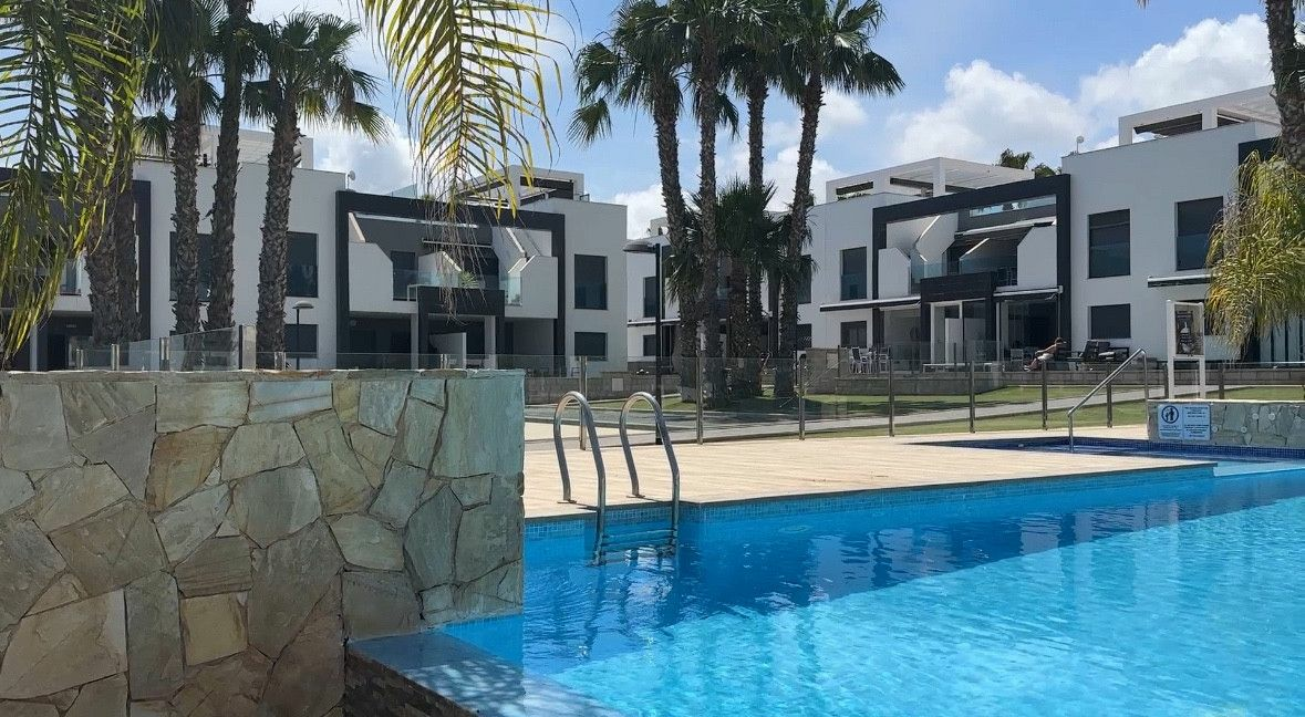 2-bedroom Villa In Orihuela Costa, Spain (67 M²)