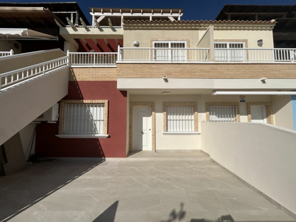 Apartment In Pilar De La Horadada