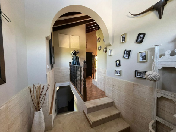 Villa In Torrellano