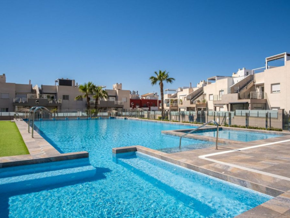 3-bedroom Apartment In Torrevieja, Spain (78 M²)