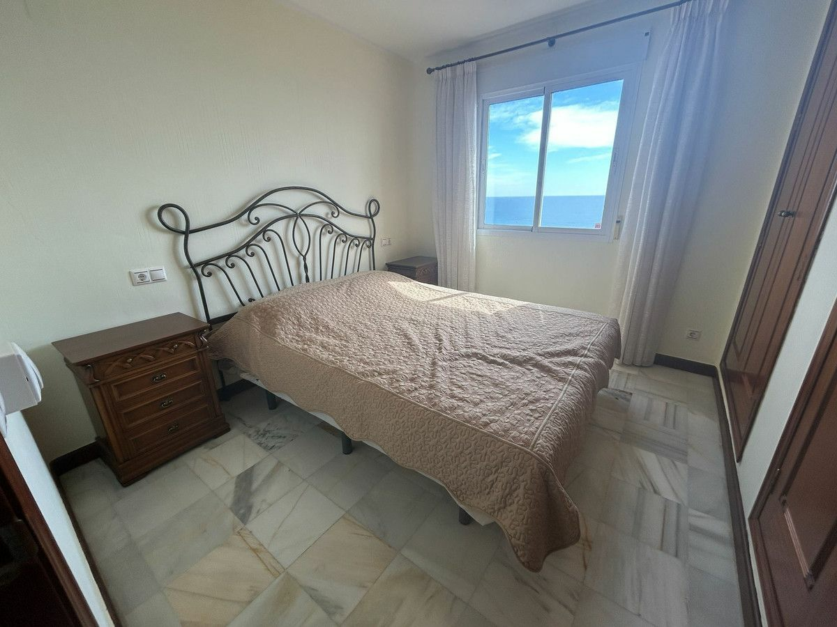 3-bedroom Apartment In Torrevieja, Spain (95 M²)