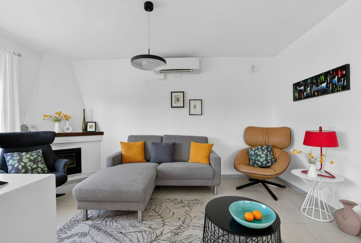 3-bedroom Villa In Torrevieja, Spain (76 M²)