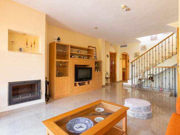 3-bedroom Villa In Cartagena, Spain (138 M²)