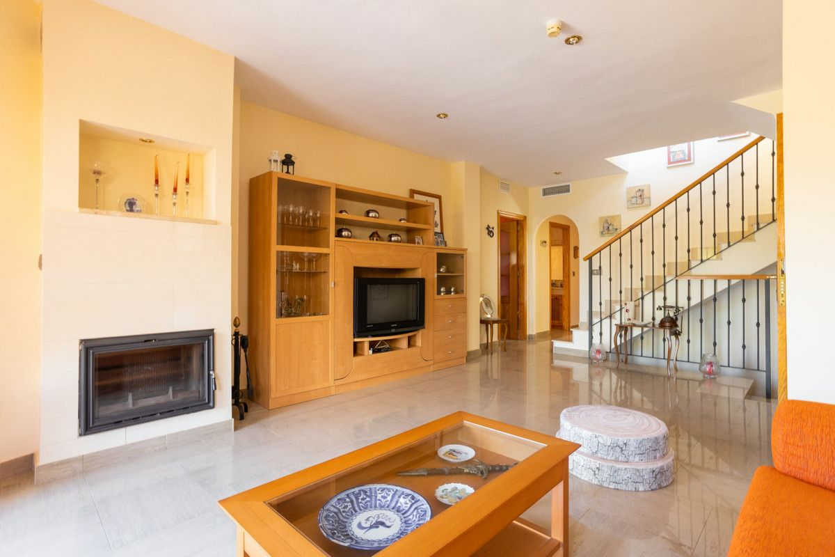3-bedroom Villa In Cartagena, Spain (138 M²)