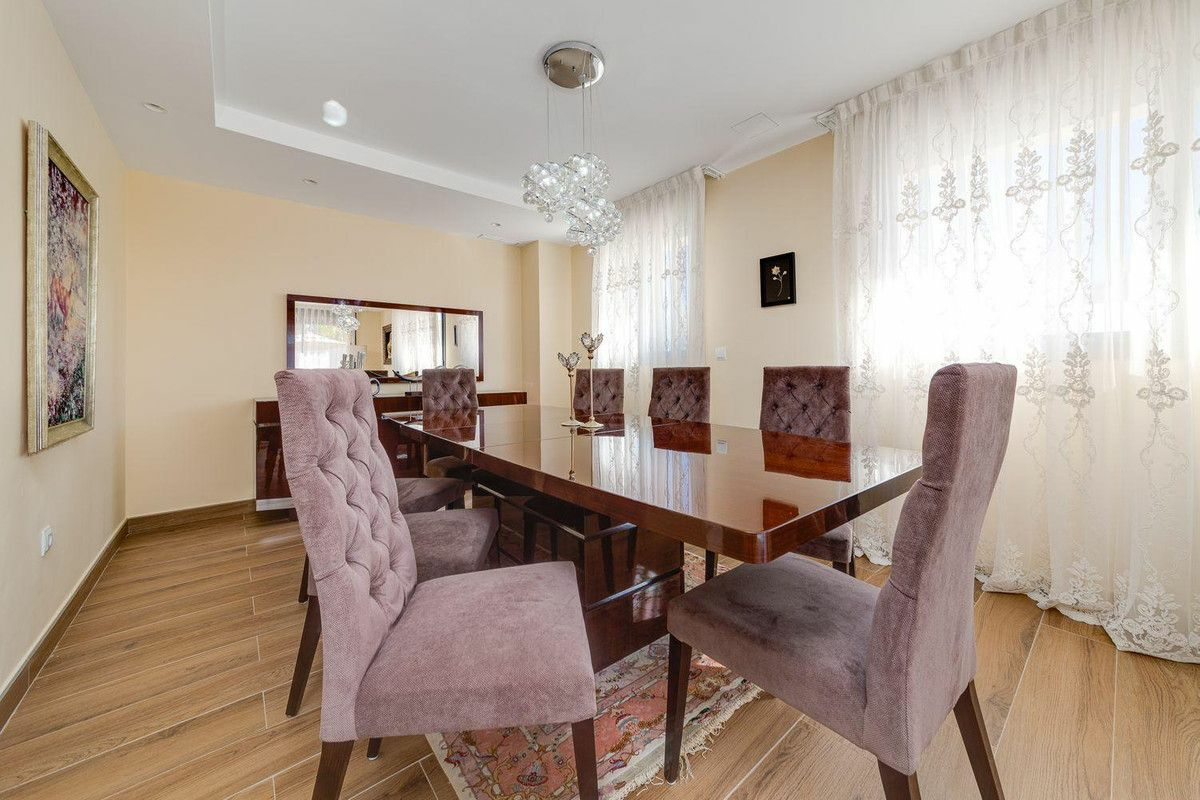 3-bedroom Villa In Orihuela Costa, Spain (461 M²)
