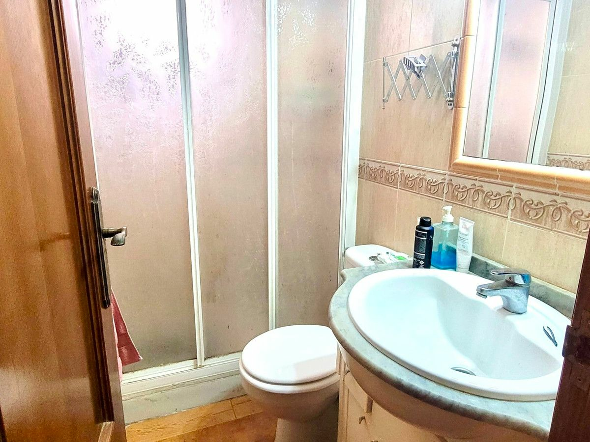 3-bedroom Apartment In Guardamar Del Segura, Spain (108 M²)