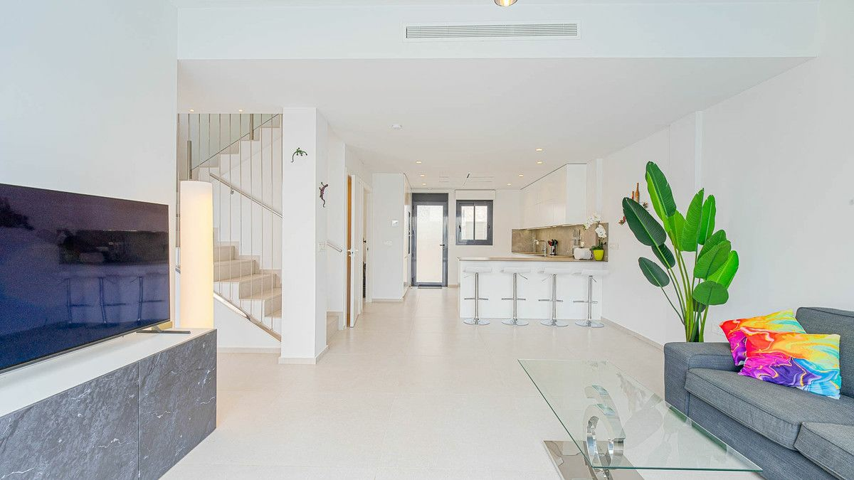 4-bedroom Villa In Orihuela Costa, Spain (203 M²)
