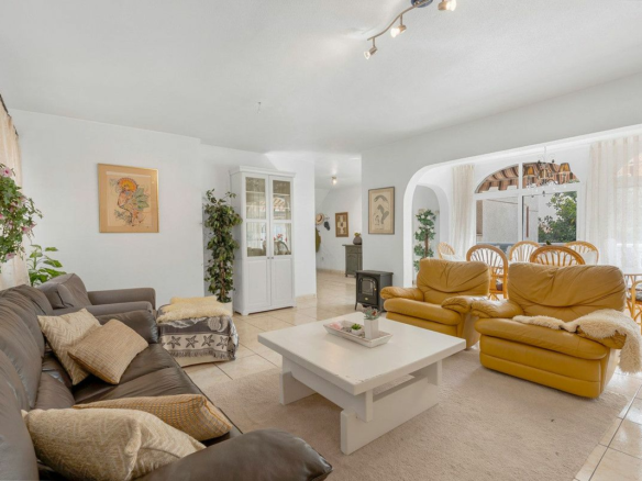4-bedroom Apartment In Torrevieja, Spain (160 M²)