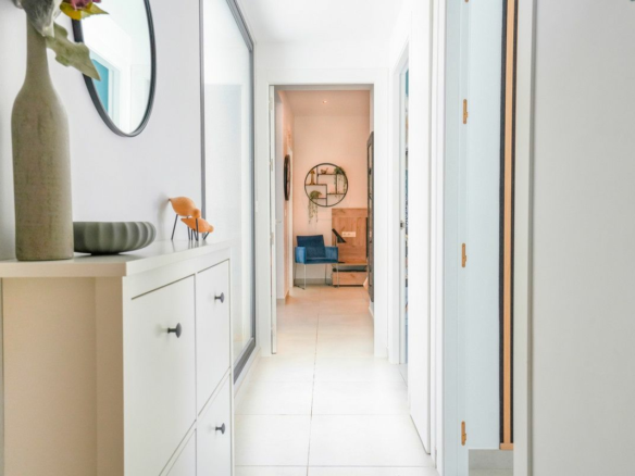 4-bedroom Villa In Benijofar, Spain (240 M²)