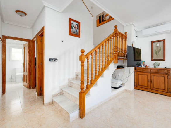 3-bedroom Villa In Orihuela Costa, Spain (125 M²)