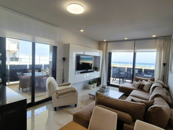 3-bedroom Apartment In Orihuela Costa, Spain (114 M²)