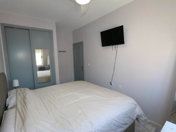 3-bedroom Apartment In Daya Nueva, Spain (90 M²)