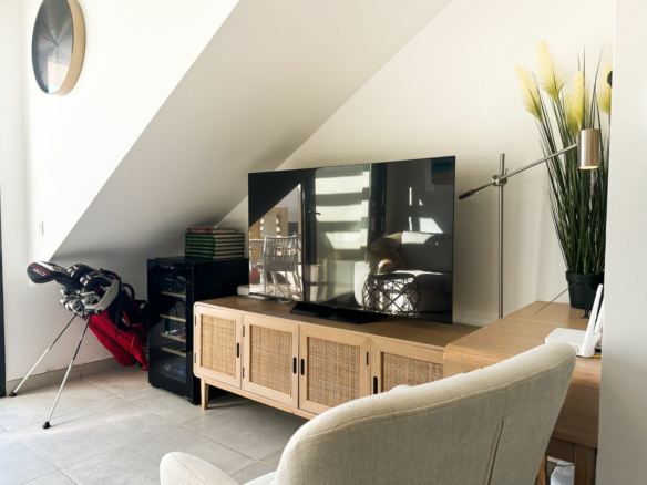 2-bedroom Villa In Orihuela Costa, Spain (80 M²)
