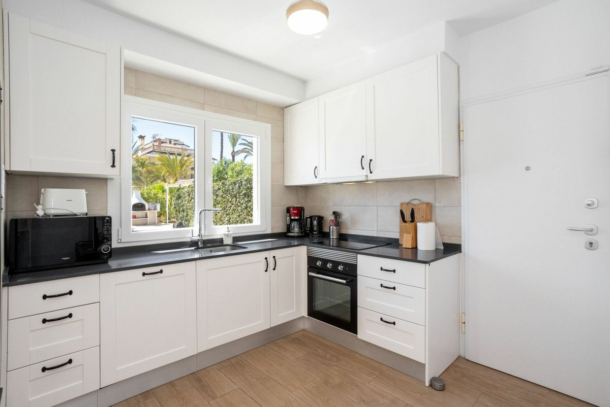 3-bedroom Villa In Orihuela Costa, Spain (94 M²)
