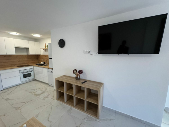 3-bedroom Apartment In Torrevieja, Spain (95 M²)