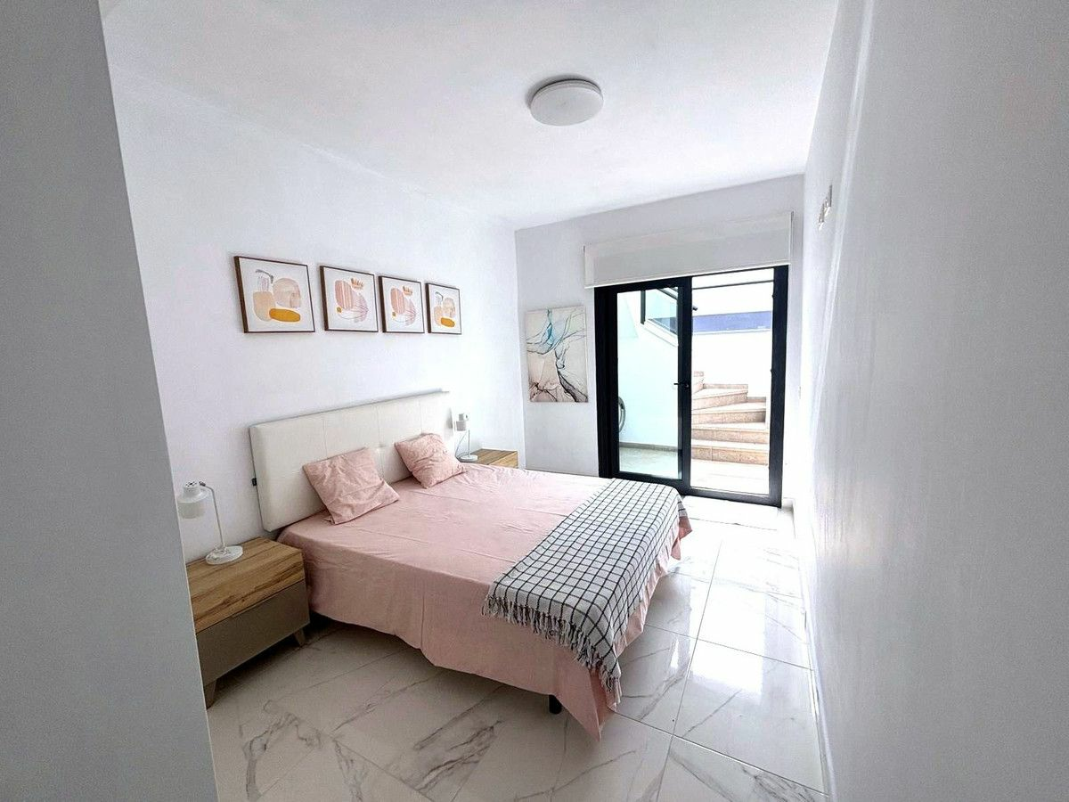Apartment In Guardamar Del Segura