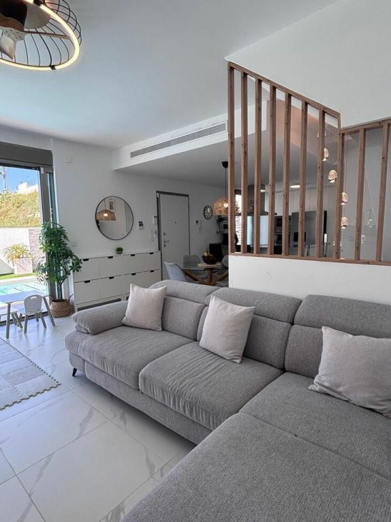 5-bedroom Villa In Orihuela Costa, Spain (148 M²)